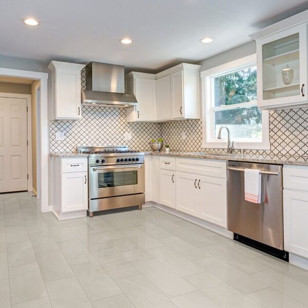 Sande Ivory Matte Porcelain Tile