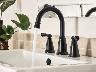 Moen Banbury Black Two-Handle Widespread Bathroom Sink Faucet